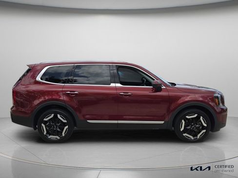 Certified 2024 Kia Telluride S w/ S Sunroof Package FWD image 4
