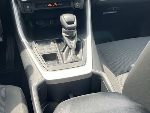 Used 2024 Toyota RAV4 LE AWD/4WD image 20