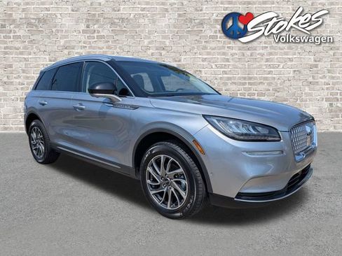 Used 2021 Lincoln Corsair AWD image 2