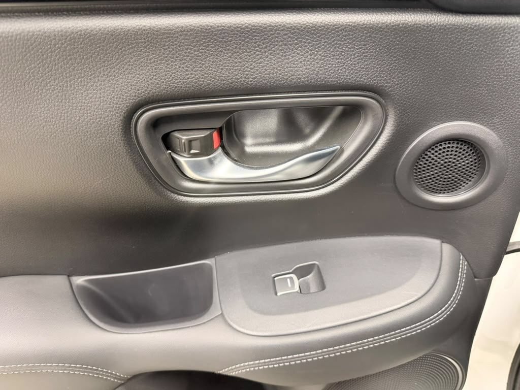 Used 2024 Honda HR-V EX-L image 35