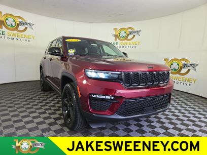 Used 2024 Jeep Grand Cherokee Limited w/ Black Appearance Package