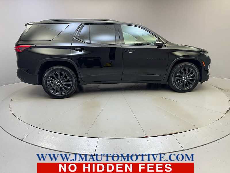 Used 2024 Chevrolet Traverse RS AWD/4WD image 6