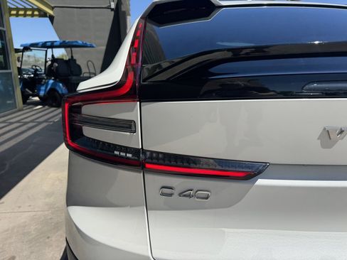 Used 2023 Volvo C40 P8 Recharge Ultimate image 14