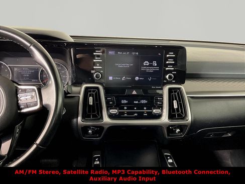 Used 2021 Kia Sorento S FWD image 9