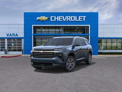 New 2026 Chevrolet Traverse LT image 8