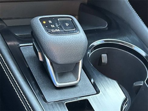 Used 2023 Nissan Rogue SL w/ SL Premium Package image 37