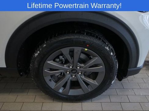 New 2026 Ford Explorer Active w/ Active Comfort Package AWD/4WD image 16