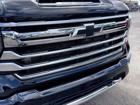 Used 2024 Chevrolet Silverado 3500 High Country w/ High Country Premium Package AWD/4WD image 34