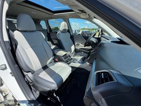 Used 2022 Subaru Forester Premium AWD/4WD image 11
