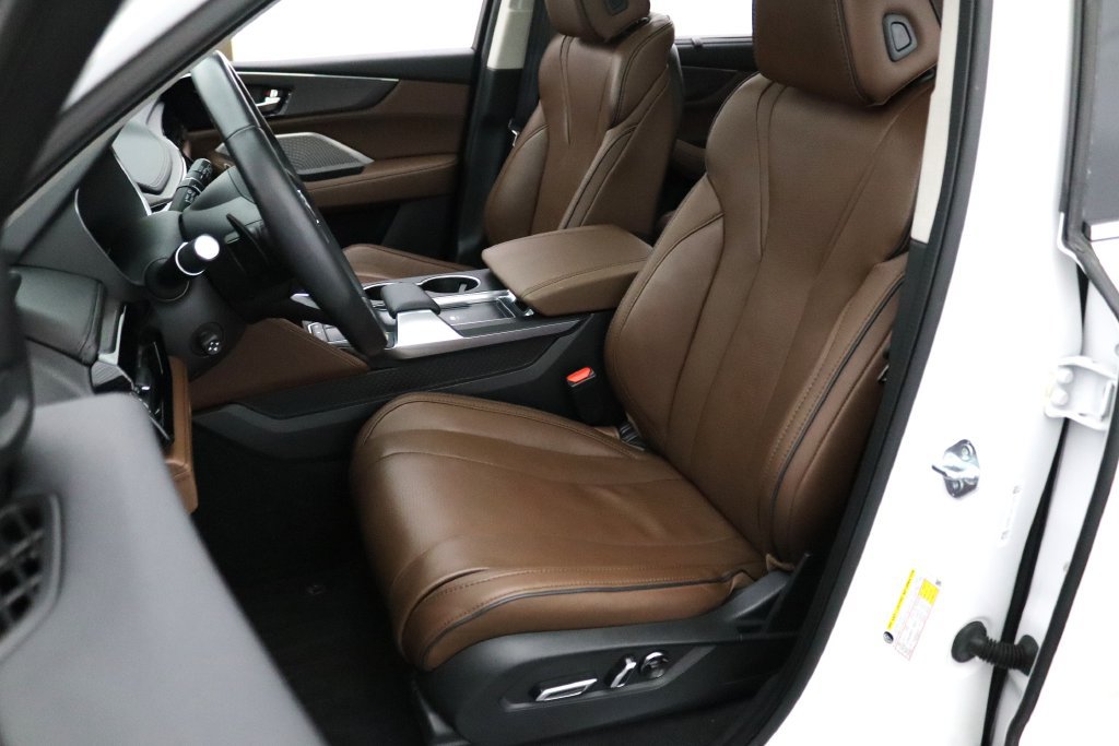 Certified 2024 Acura MDX w/ Advance Package AWD/4WD image 2