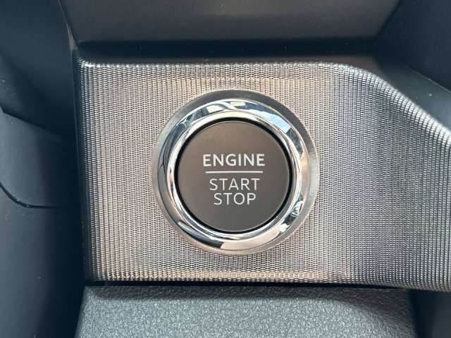 New 2026 Ford F250 Platinum AWD/4WD image 29