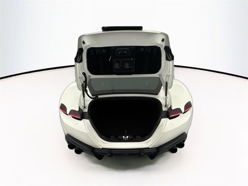 Used 2023 Ferrari Roma image 28