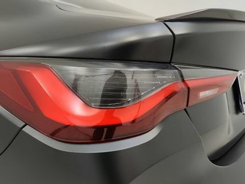 Used 2021 BMW M4 Competition w/ M Carbon Exterior Package RWD image 43
