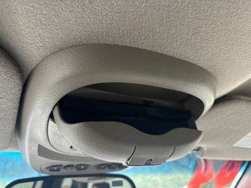Used 2004 GMC Envoy XL SLT AWD/4WD image 44