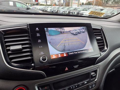 Used 2022 Honda Ridgeline RTL image 11