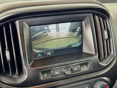 Used 2018 Chevrolet Colorado W/T RWD image 15