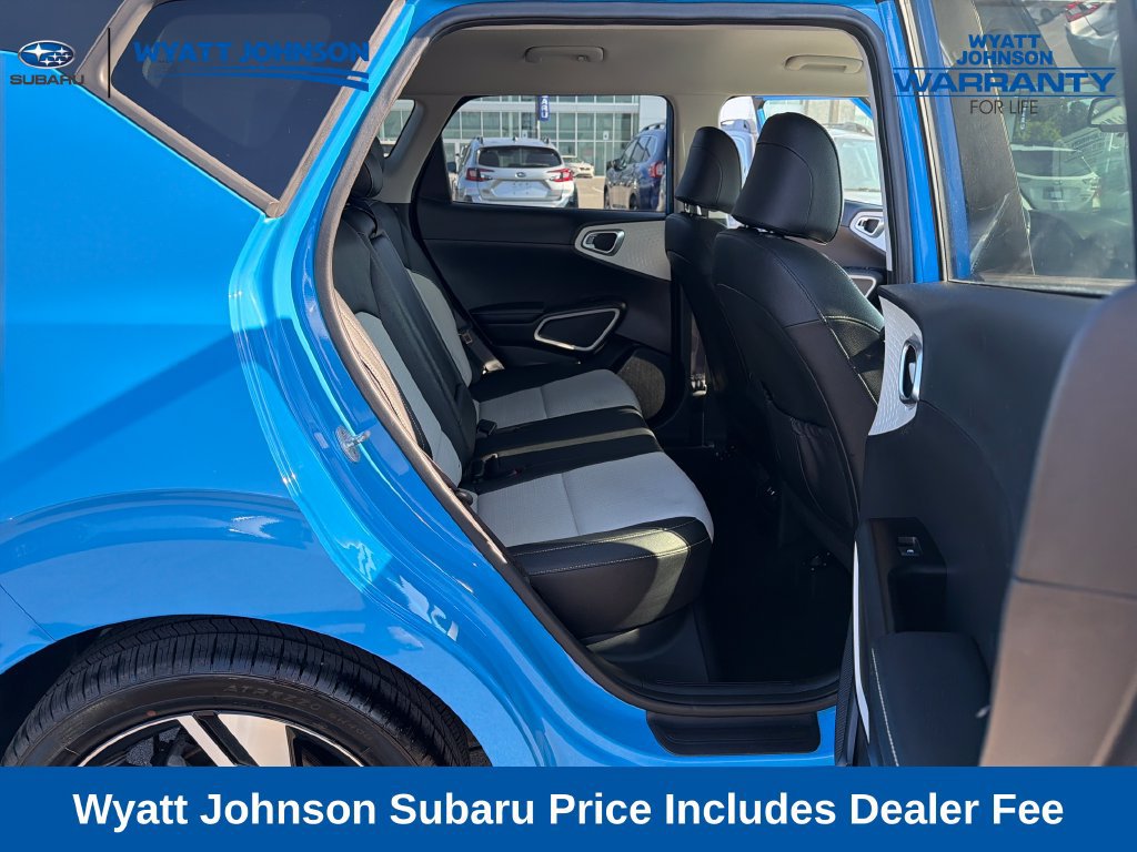 Used 2023 Kia Soul GT-Line FWD image 34