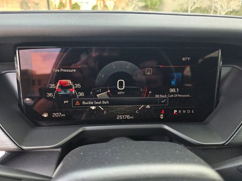 Used 2025 GMC Acadia Elevation FWD image 22