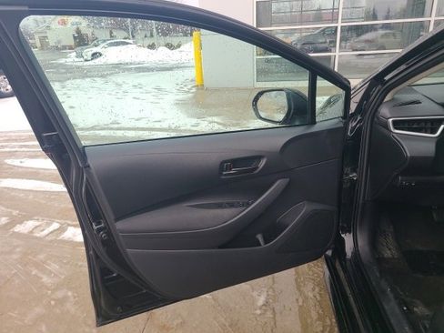 Used 2024 Toyota Corolla LE image 17