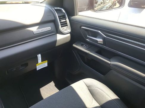 New 2026 RAM 1500 4x4 Crew Cab image 19