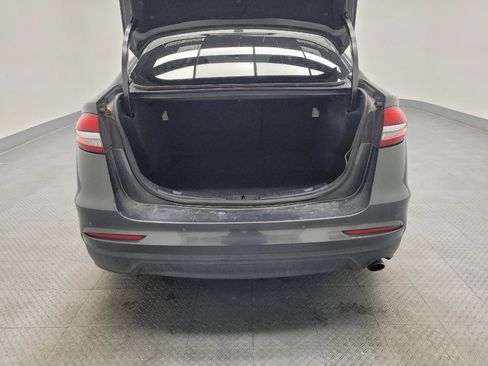 Used 2020 Ford Fusion SE image 29