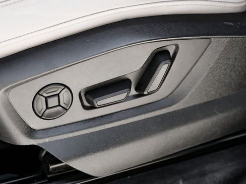 Used 2021 Audi Q7 3.0T Premium w/ Convenience Package image 32