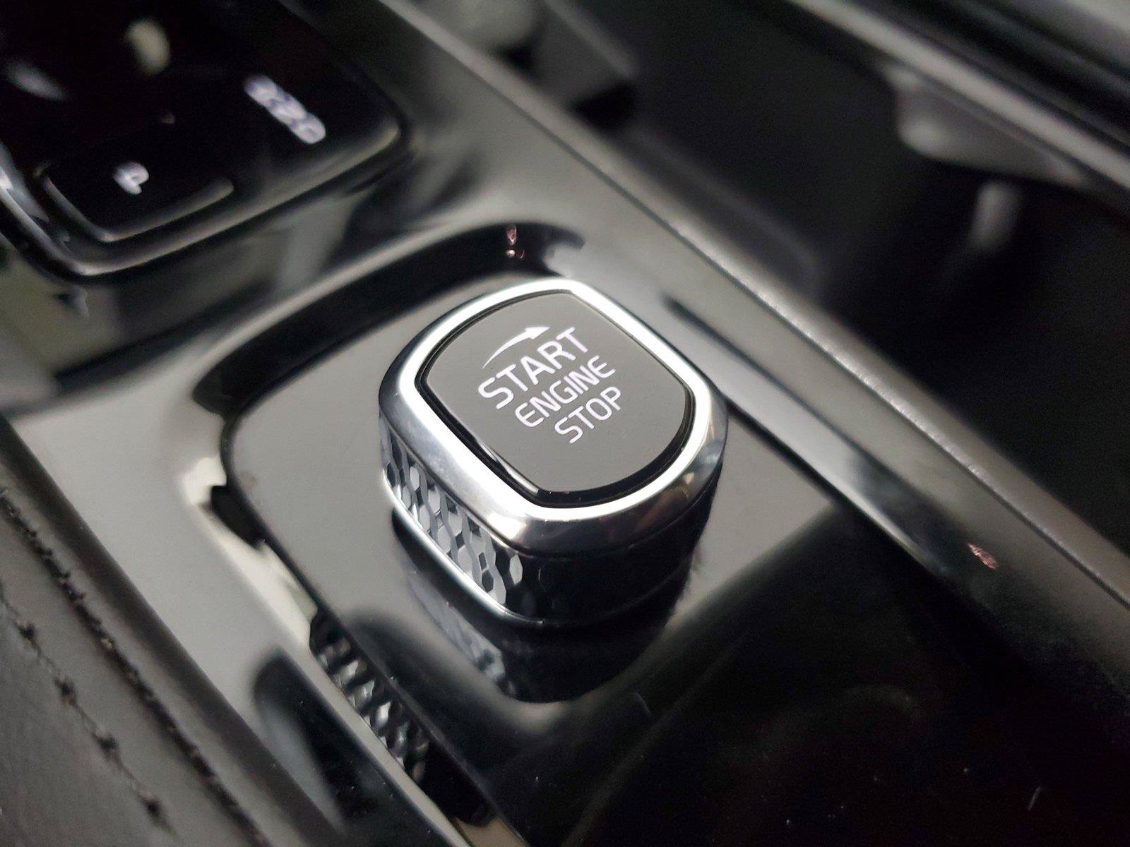 Certified 2024 Volvo XC90 B6 Plus w/ Protection Package Premier AWD/4WD image 34