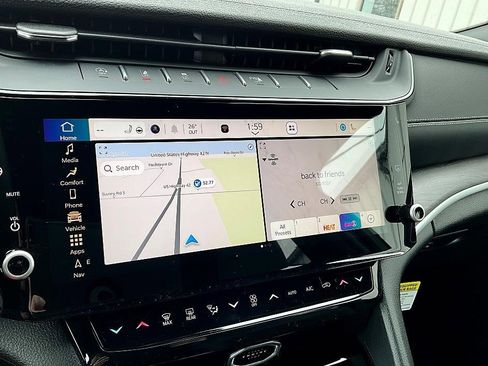 New 2026 Jeep Grand Cherokee Laredo image 18