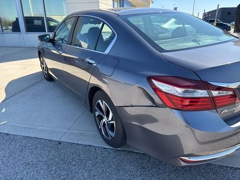 Used 2017 Honda Accord LX image 6