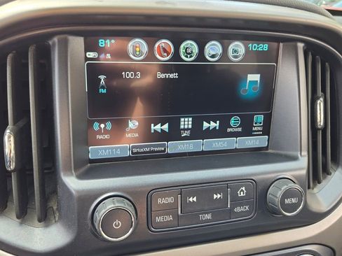 Used 2018 Chevrolet Colorado Z71 RWD image 23