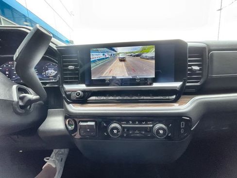Certified 2025 Chevrolet Silverado 2500 LT AWD/4WD image 15