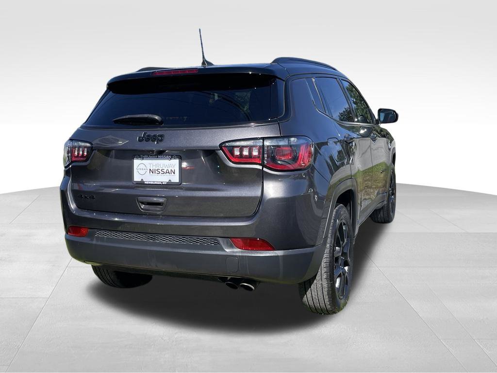 Used 2022 Jeep Compass Latitude AWD/4WD image 4
