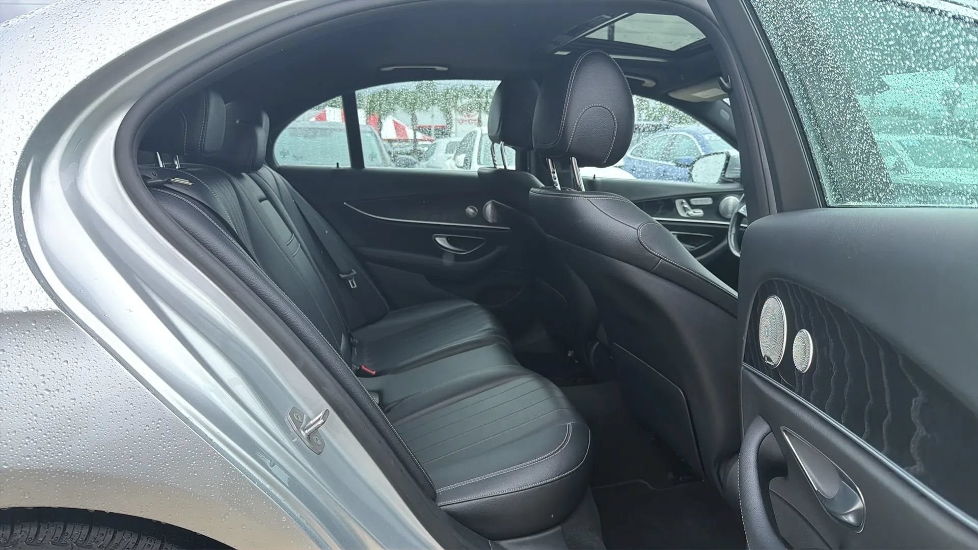 Used 2017 Mercedes-Benz E 300 image 21
