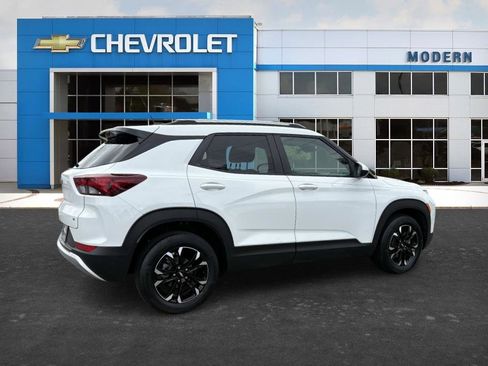 Used 2023 Chevrolet TrailBlazer LT w/ Convenience Package FWD image 5
