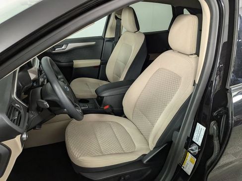 Used 2020 Ford Escape SE FWD image 14