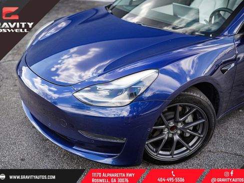 Used 2021 Tesla Model 3 Standard Range Plus image 2