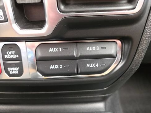 Used 2022 Jeep Gladiator Rubicon w/ LED Lighting Group AWD/4WD image 14