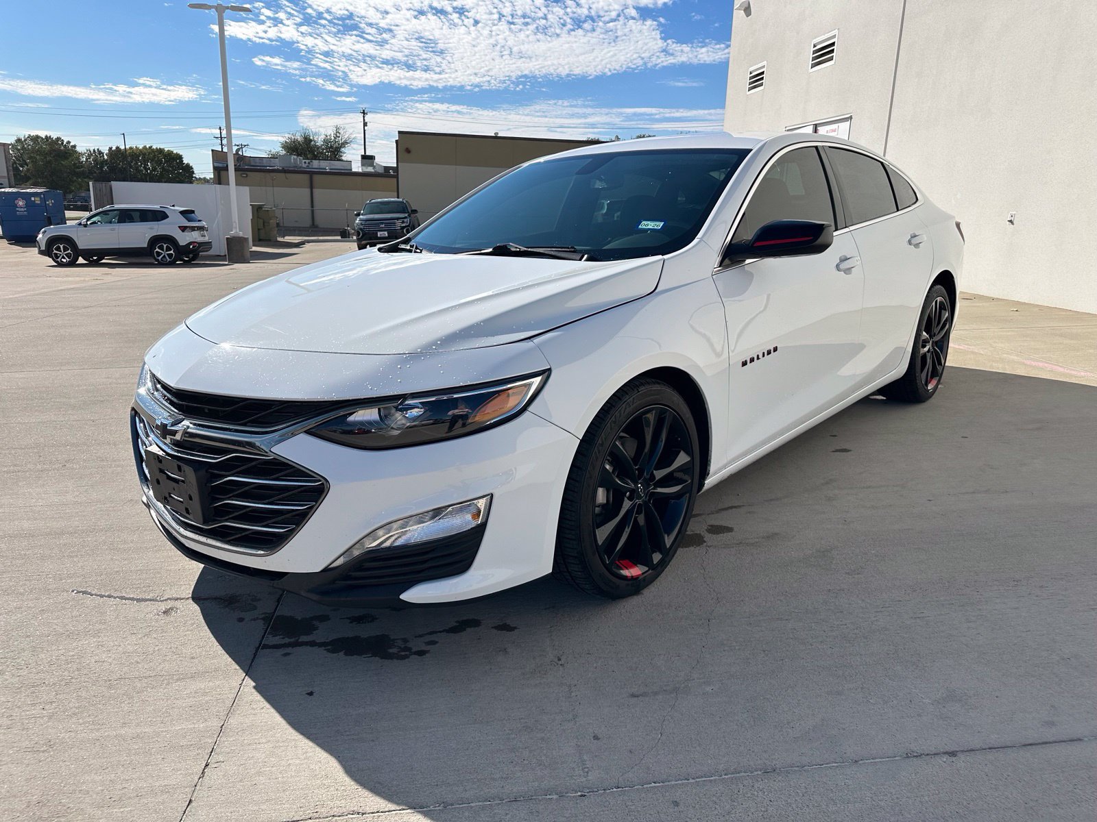 Used 2021 Chevrolet Malibu LT w/ Redline Edition FWD image 3