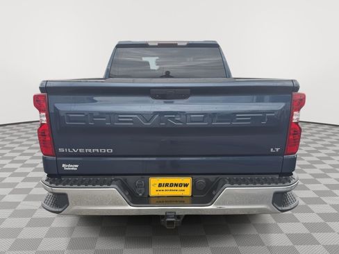Used 2022 Chevrolet Silverado 1500 LT AWD/4WD image 4