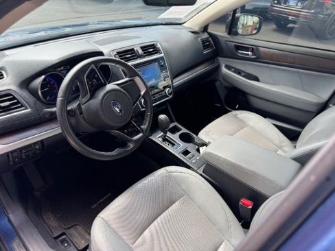 Used 2019 Subaru Outback 3.6R Limited w/ Popular Package #2 image 19