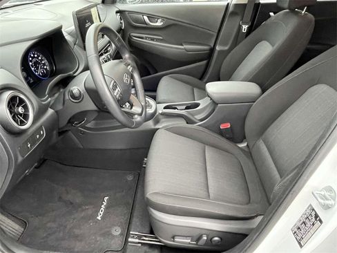Used 2023 Hyundai Kona SEL w/ Convenience Package image 14
