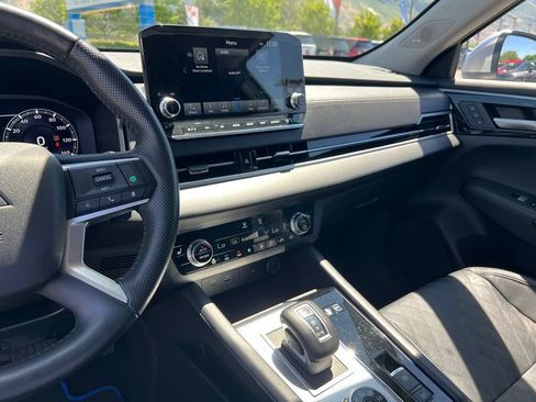 Used 2024 Mitsubishi Outlander SEL Black Edition AWD/4WD image 31