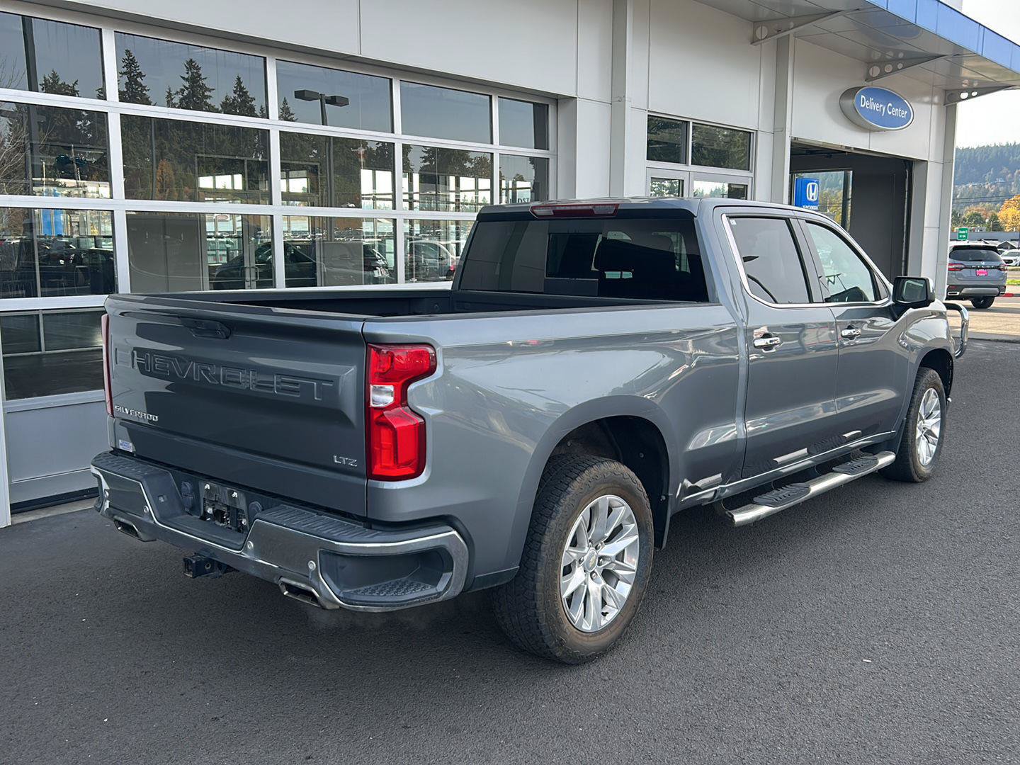 Used 2021 Chevrolet Silverado 1500 LTZ AWD/4WD image 4