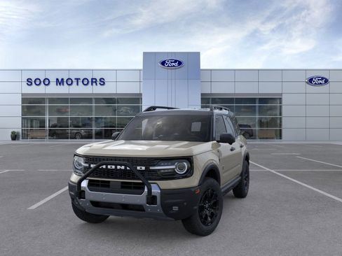 New 2025 Ford Bronco Sport Badlands w/ Sasquatch Badlands Package image 2