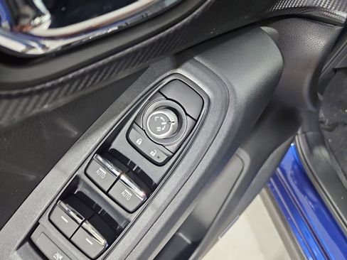 New 2026 Subaru Crosstrek 2.5i Limited w/ Crosstrek Mirror Package image 12