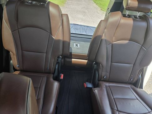 Used 2018 Buick Enclave Avenir FWD image 17