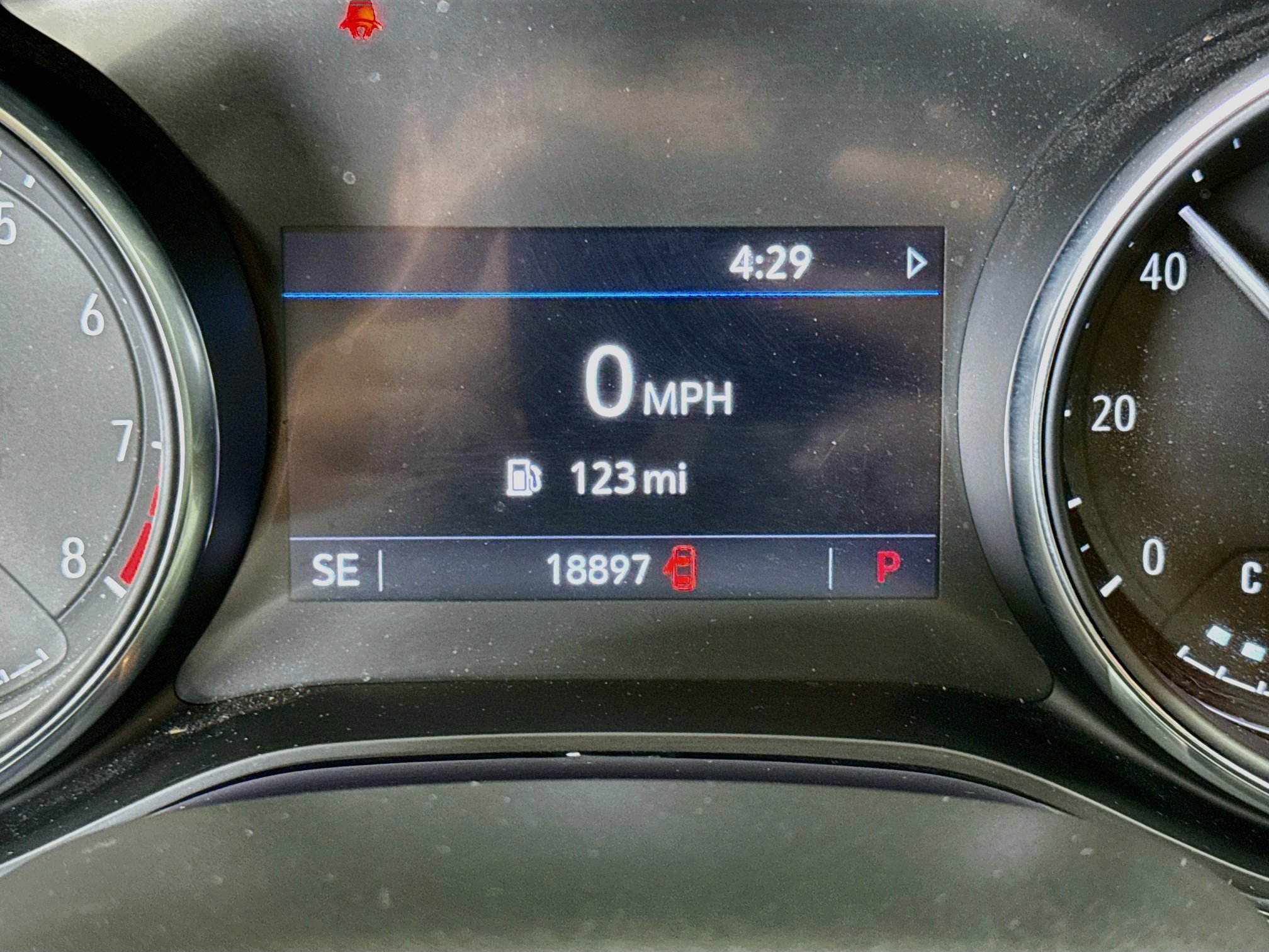 Used 2023 Buick Encore GX Preferred w/ Cold Weather Comfort Package FWD image 18