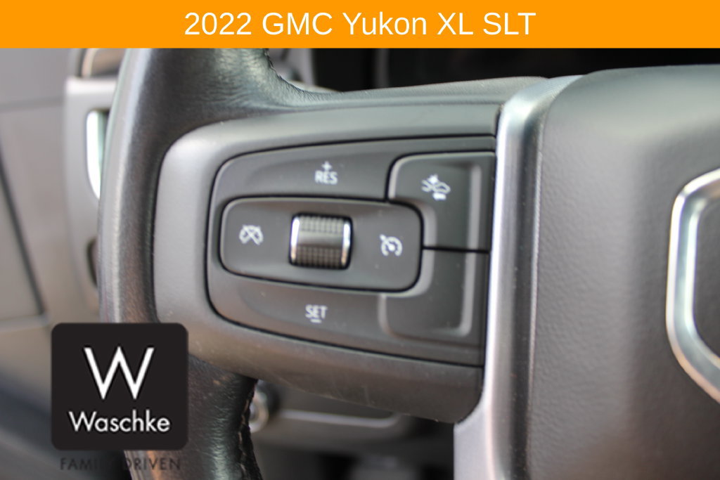 Used 2022 GMC Yukon XL SLT AWD/4WD image 32