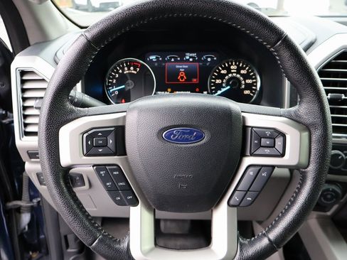 Used 2016 Ford F150 Lariat image 30