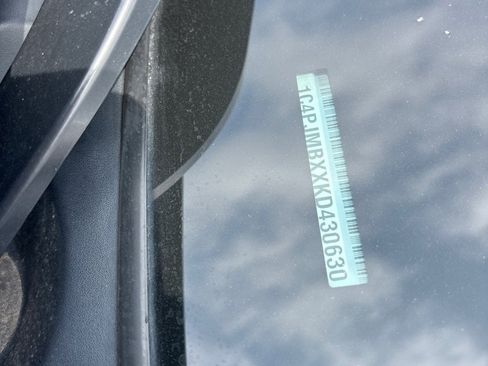 Used 2019 Jeep Cherokee Trailhawk w/ Comfort/Convenience Group image 15